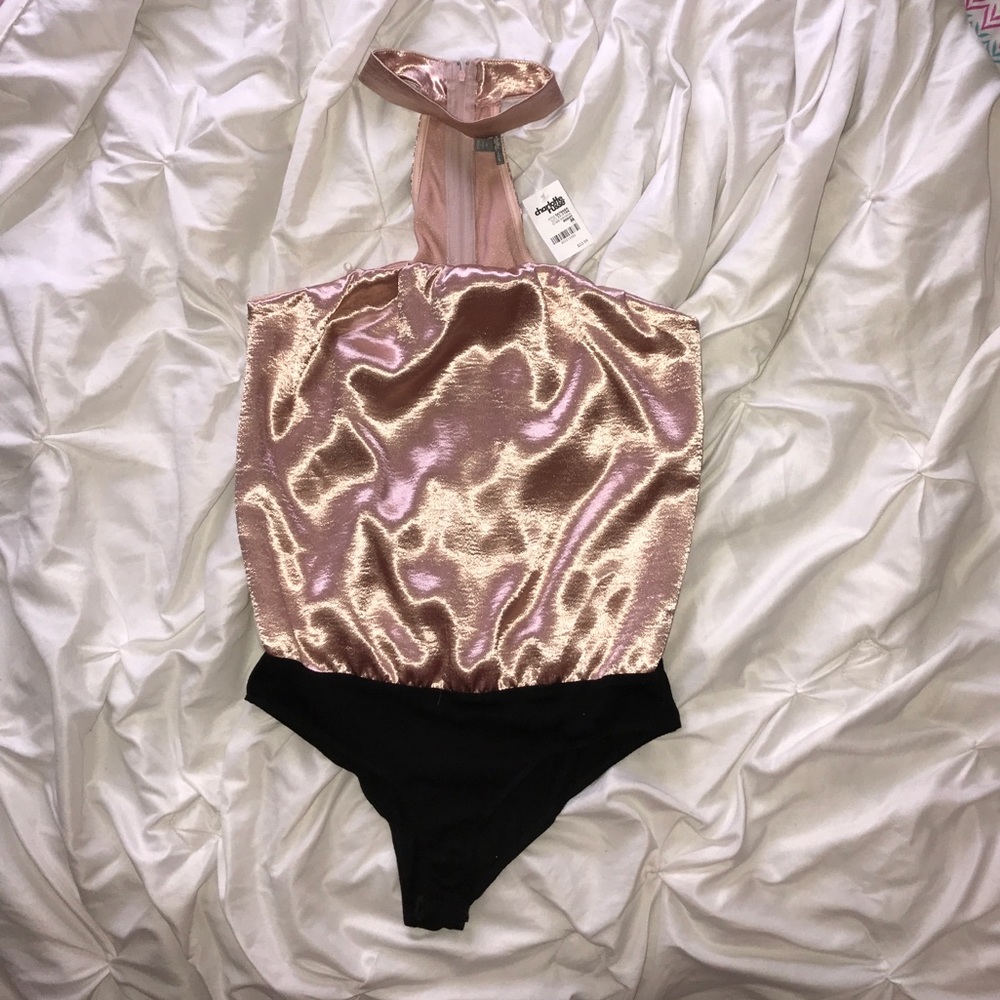 Satin Off-the-shoulders Bodysuit with Choker